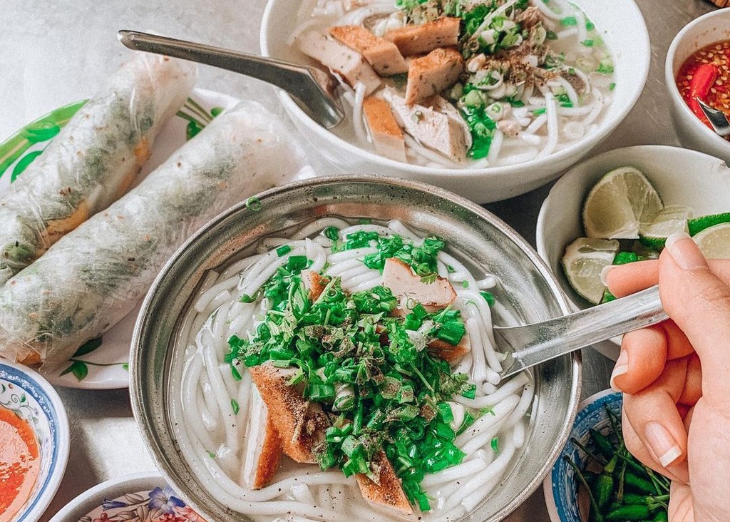 Bánh canh chả cá Phan Rang (vừa ăn vừa hít hà ) - Ăn gì ở Ninh Thuận - Xin chào Phan Rang