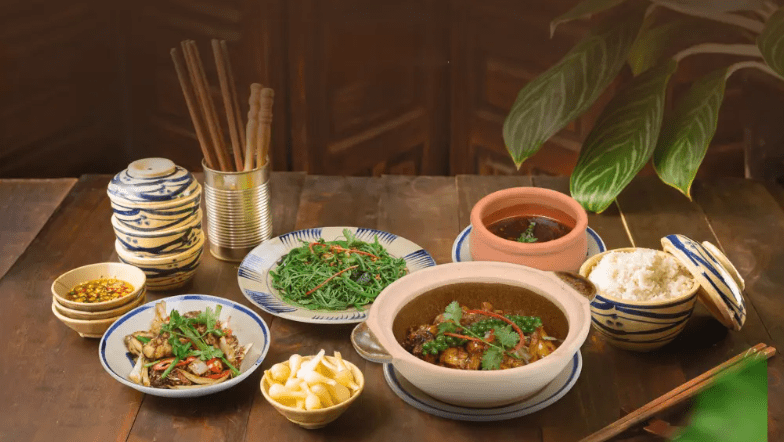 Món ăn Cơm Niêu Việt Nam