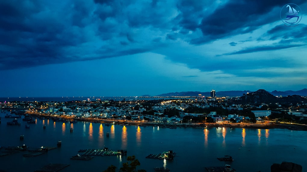 Vẻ đẹp đơn sơ mộc mộc của Phan Rang về đêm