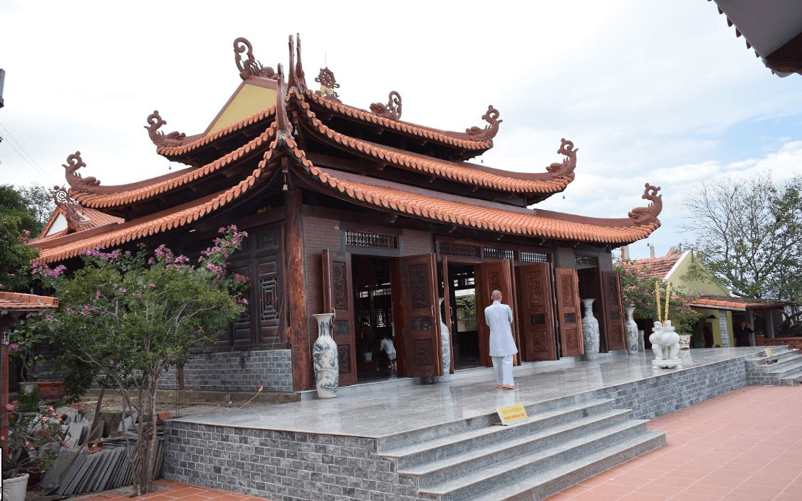 Đến nay ngôi chùa này đã trải qua 3 đời trụ trì