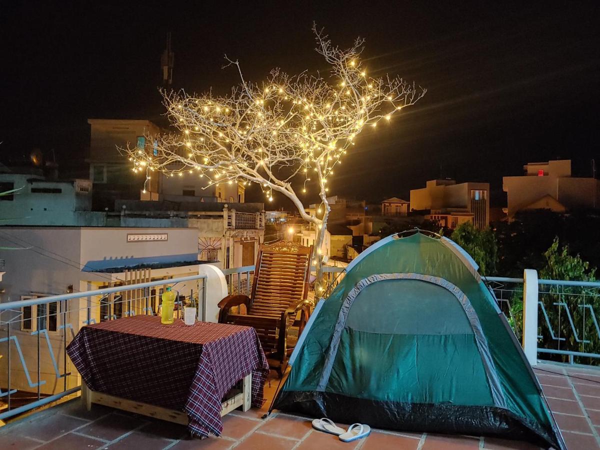 Bên trên sân thượng của homestay là một không gian lý tưởng để bạn thư giãn