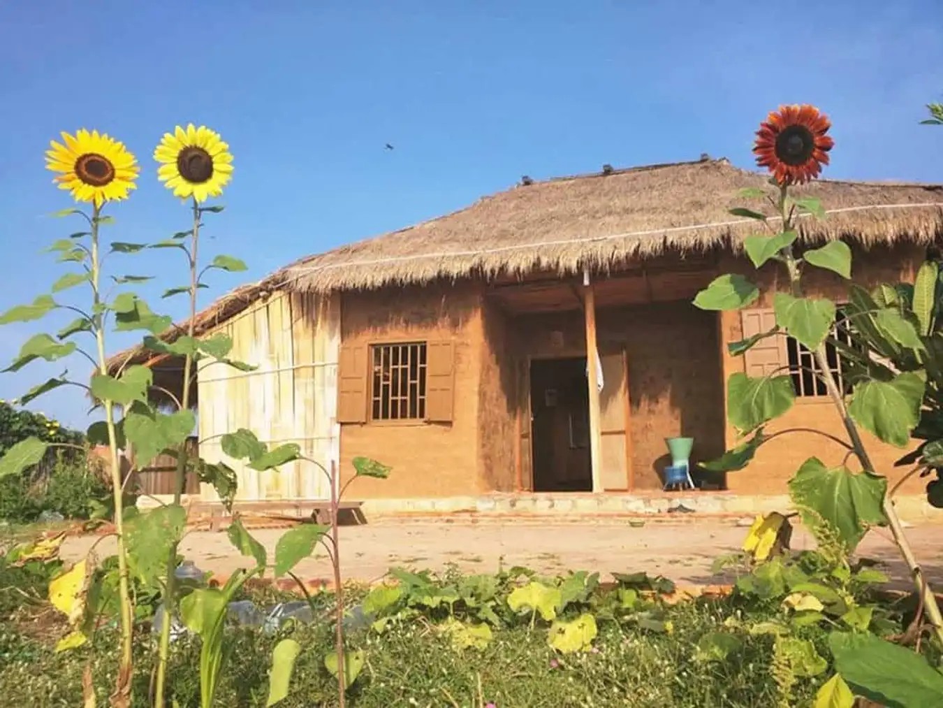 Inra Champa homestay nằm cách khá xa trung tâm thành phố Phan Rang