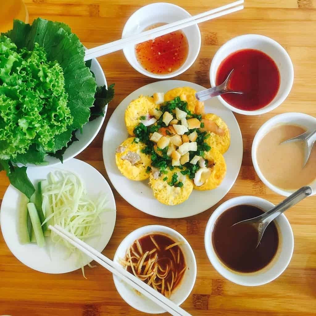 Bạn có thể pha trộn nhiều loại nước chấm tùy theo sở thích