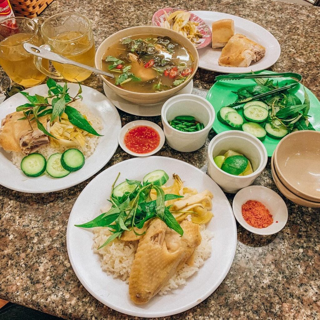 Cơm gà Khánh Kỳ